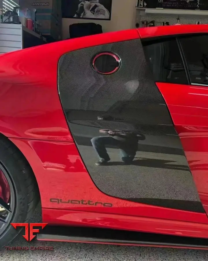 AUDI R8 CARBON FIBER DOOR PANEL & AIR INTAKE