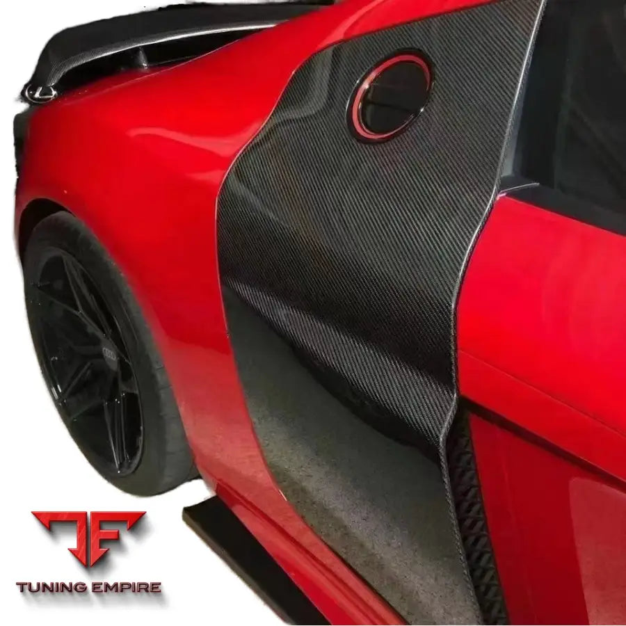 AUDI R8 CARBON FIBER DOOR PANEL & AIR INTAKE
