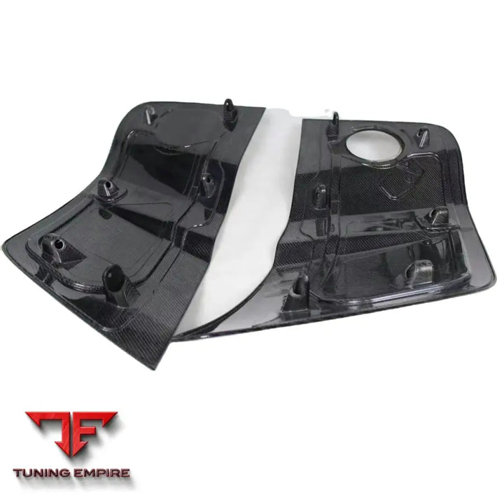 AUDI R8 CARBON FIBER DOOR PANEL & AIR INTAKE