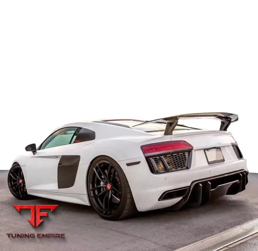 AUDI R8 CARBON FIBER PARTS