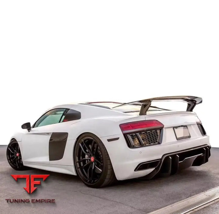 AUDI R8 CARBON FIBER PARTS