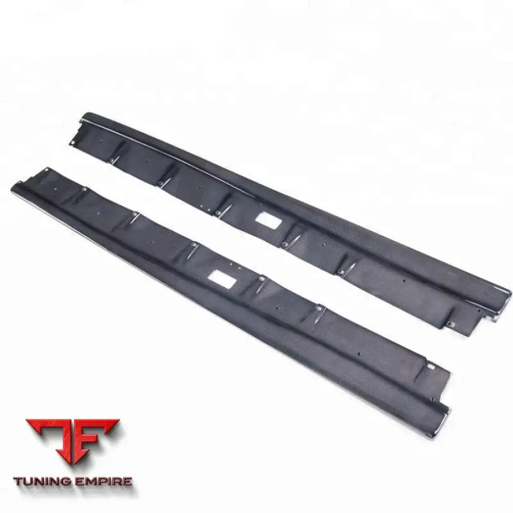 AUDI R8 CARBON FIBER SIDE SKIRTS