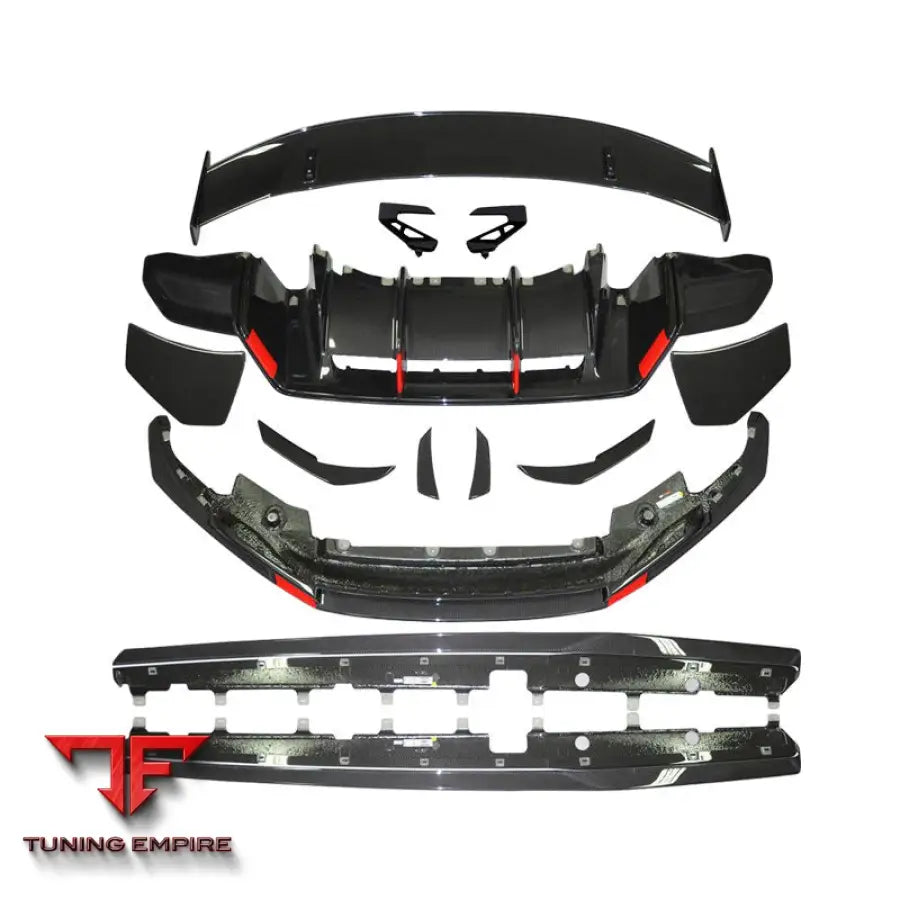 AUDI R8 DRY CARBON FIBER BODY KIT