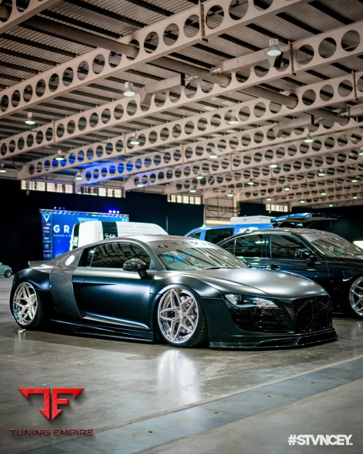 AUDI R8 GEN 1 CARBON FIBRE SPLITTER - V STYLE - CT CARBON