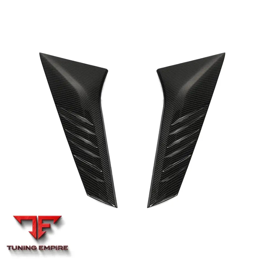 AUDI RS3 8Y REAR WINDOW FINS IN PREPREG CARBON FIBRE - Carbon Fibre Parts