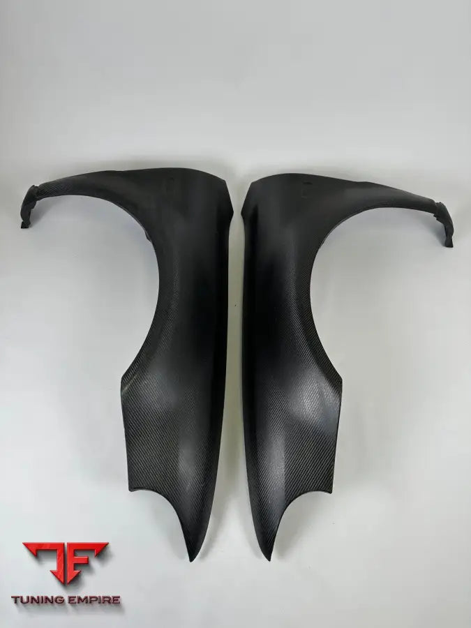 Audi RS4 B5 carbon front fenders, view 2