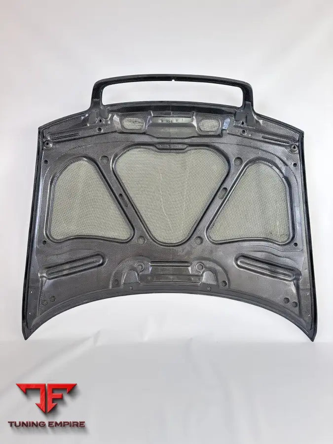 Audi RS4 B5 carbon hood, view 3