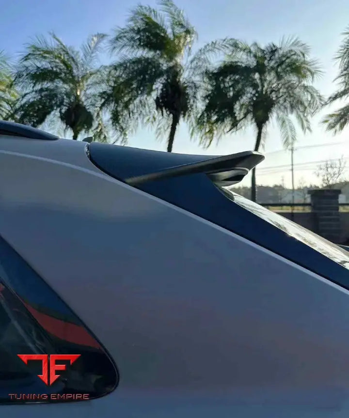 AUDI RSQ8 CARBON FIBER PARTS