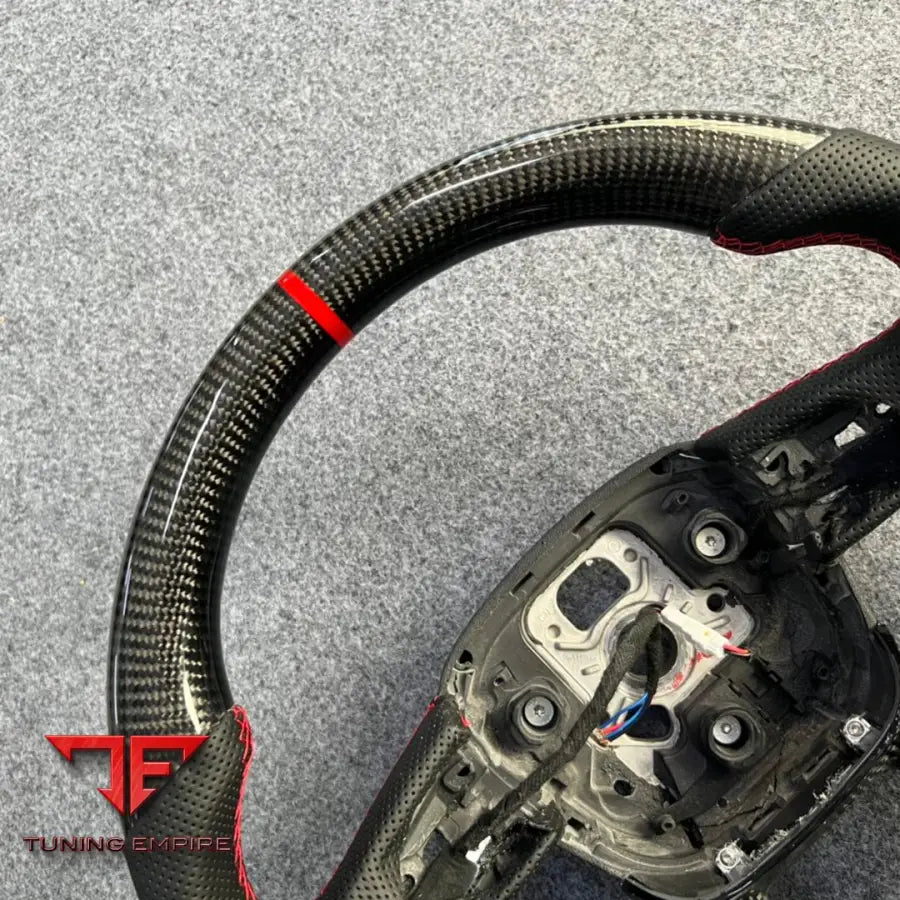 AUDI RSQ8 CARBON STEERING WHEEL