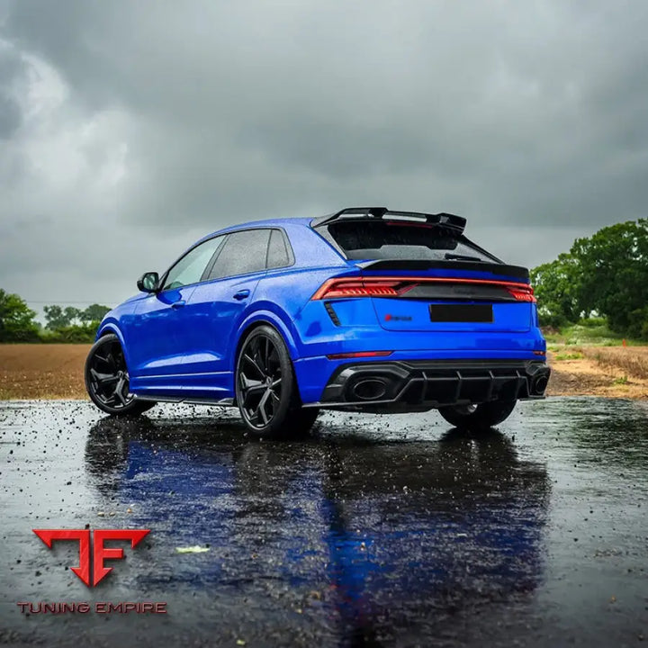 AUDI RSQ8 DRY CARBON FIBER SIDE SKIRTS
