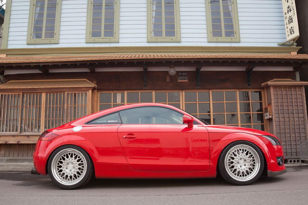 AUDI TT on custom forged wheels