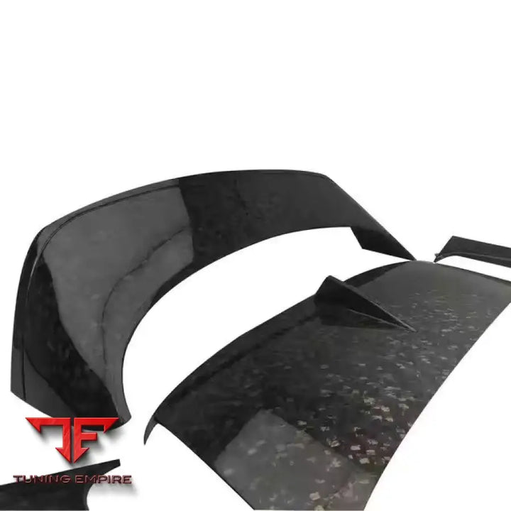 BENTLEY BENTAYGA CARBON FIBER BODY KIT