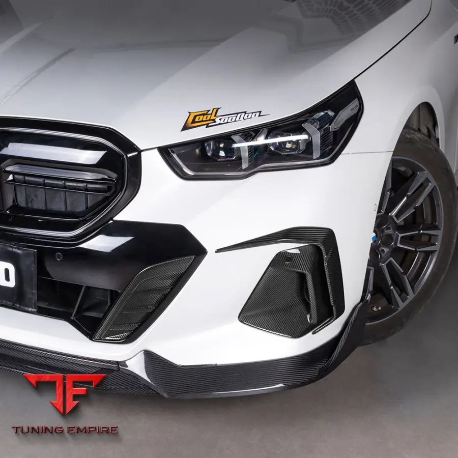 BMW 5 SERIES G60 FRONT BUMPER INSERT IN PREPREG CARBON FIBRE - Carbon Fibre Parts