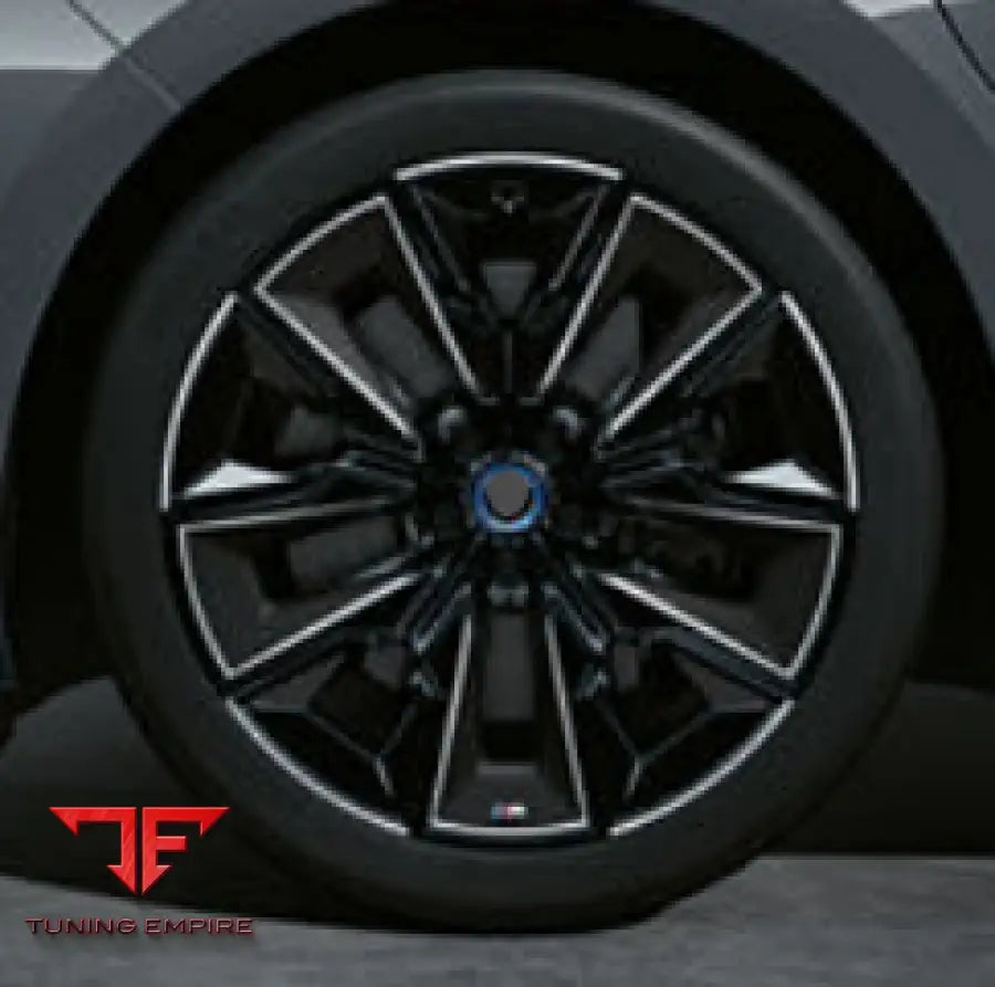 BMW 7 G70 730i 735i 740i 730d 740d 750e 760i i7 M760e 2022 + WHEELS