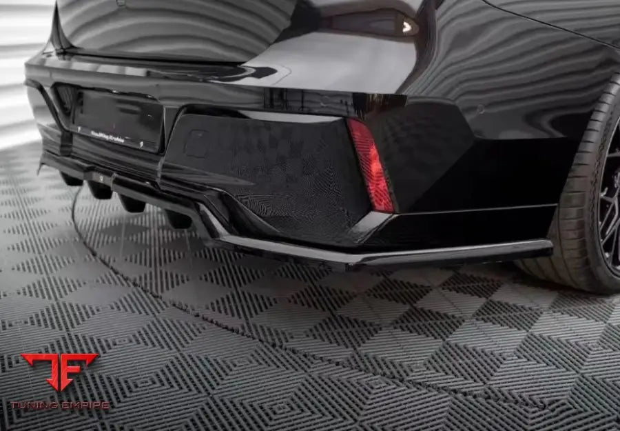 BMW 7 SERIES G70 CARBON FIBER BODY KIT