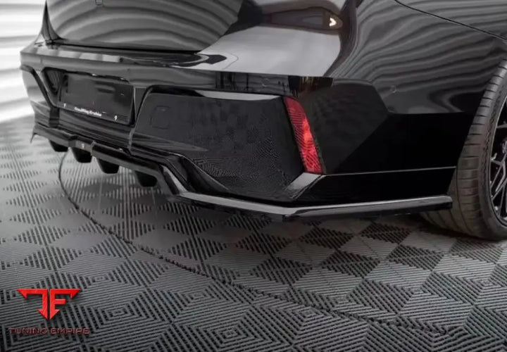 BMW 7 SERIES G70 CARBON FIBER BODY KIT
