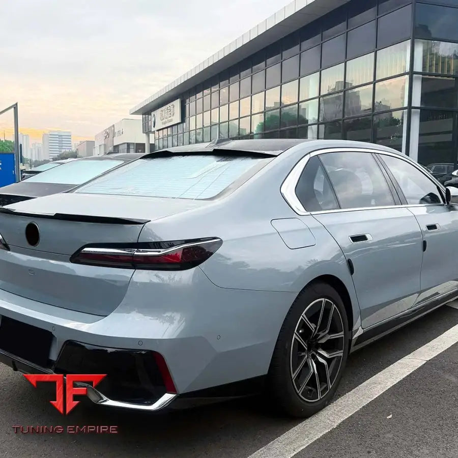 BMW G70 roof spoiler