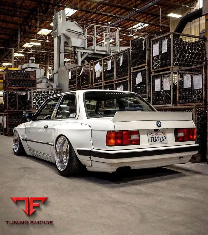 BMW E30 COUPE - WIDE BODY KIT