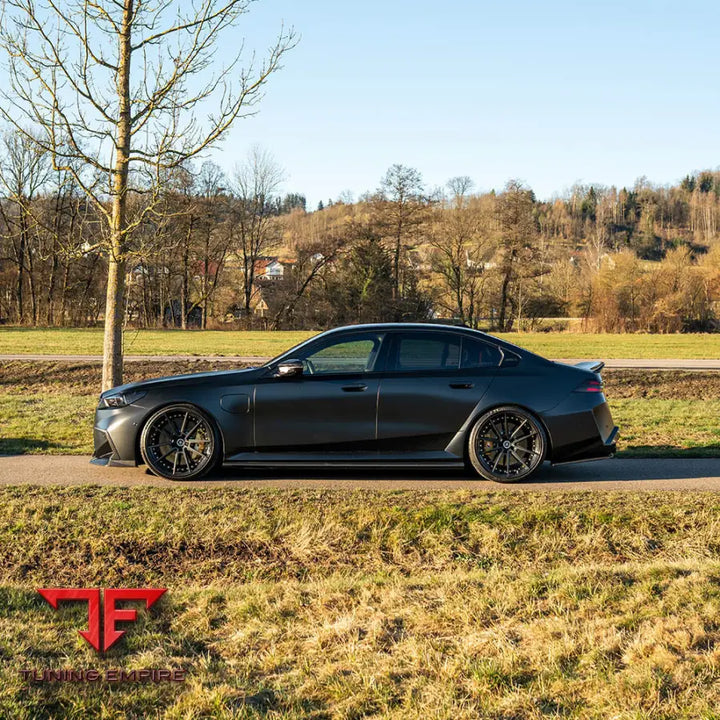 BMW G90 M5 CARBON FIBRE FULL KIT - V1 - CT CARBON