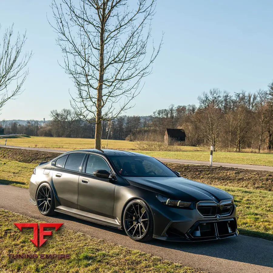 BMW G90 M5 & G99 M5 TOURING 2024+ CARBON FIBRE SIDE SKIRTS - V1 - CT CARBON