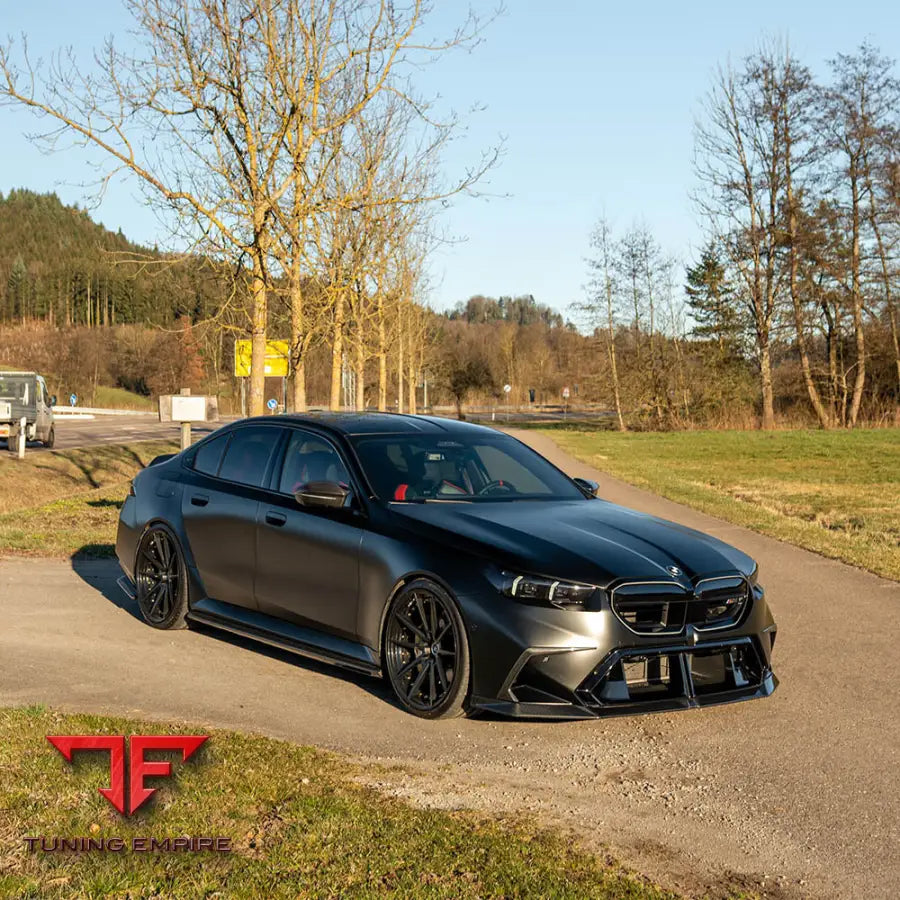 BMW G90 M5 & G99 M5 TOURING 2024+ CARBON FIBRE SPLITTER - V1 - CT CARBON