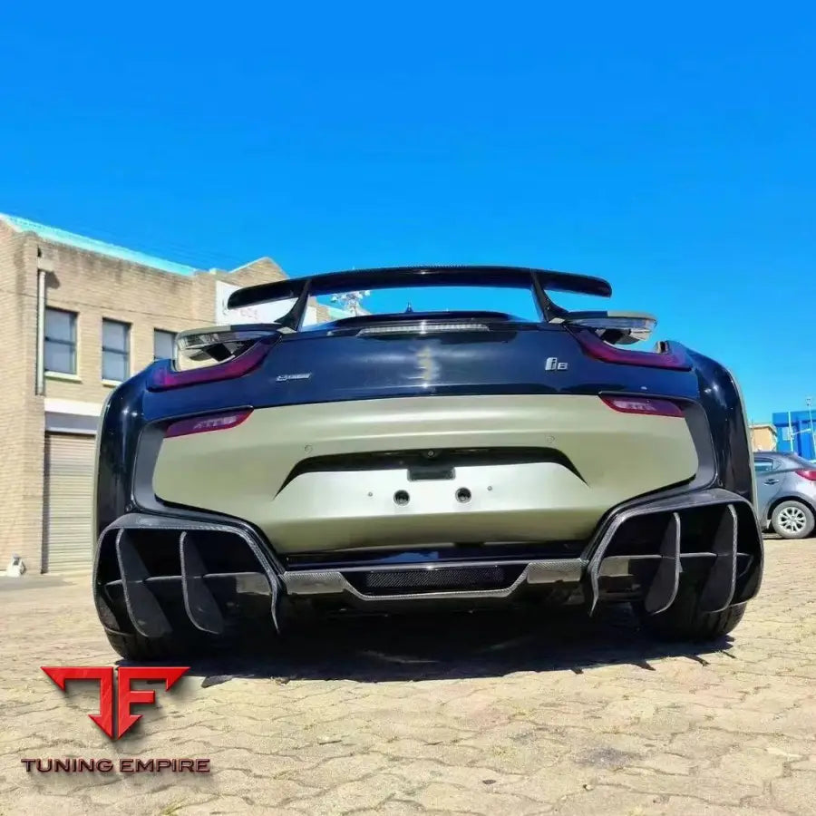 BMW I8 CARBON FIBER PARTS