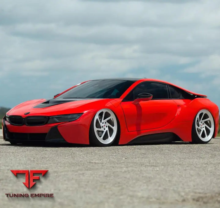 BMW i8 VOSSEN FORGED LC-108T WHEELS