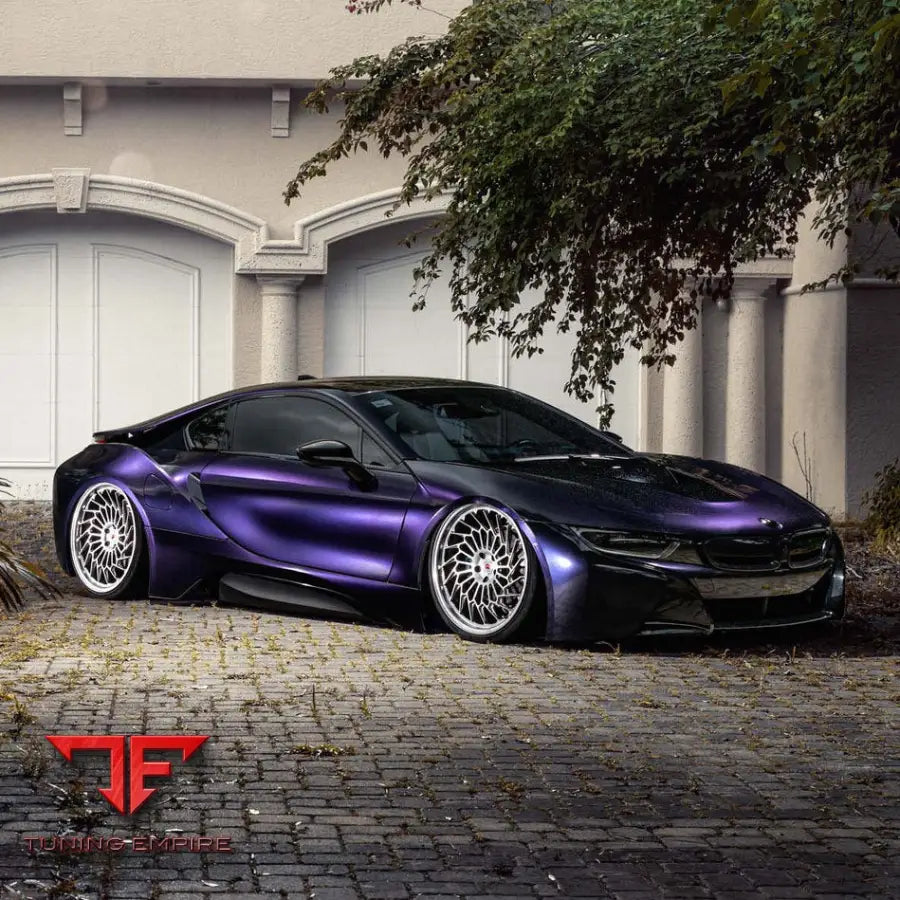 BMW i8 VOSSEN FORGED ML-R2 WHEELS