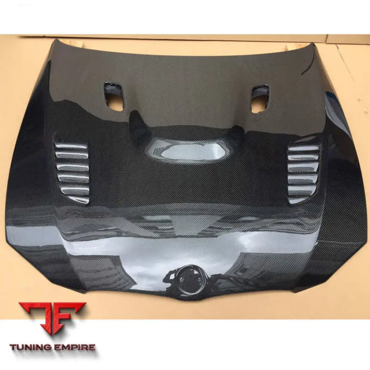 BMW M3 E92 V STYLE CARBON FIBER ENGINE HOOD COVER