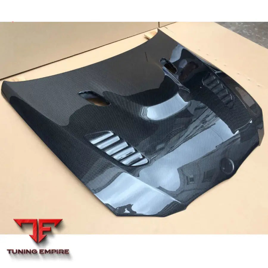 BMW M3 E92 V STYLE CARBON FIBER ENGINE HOOD COVER