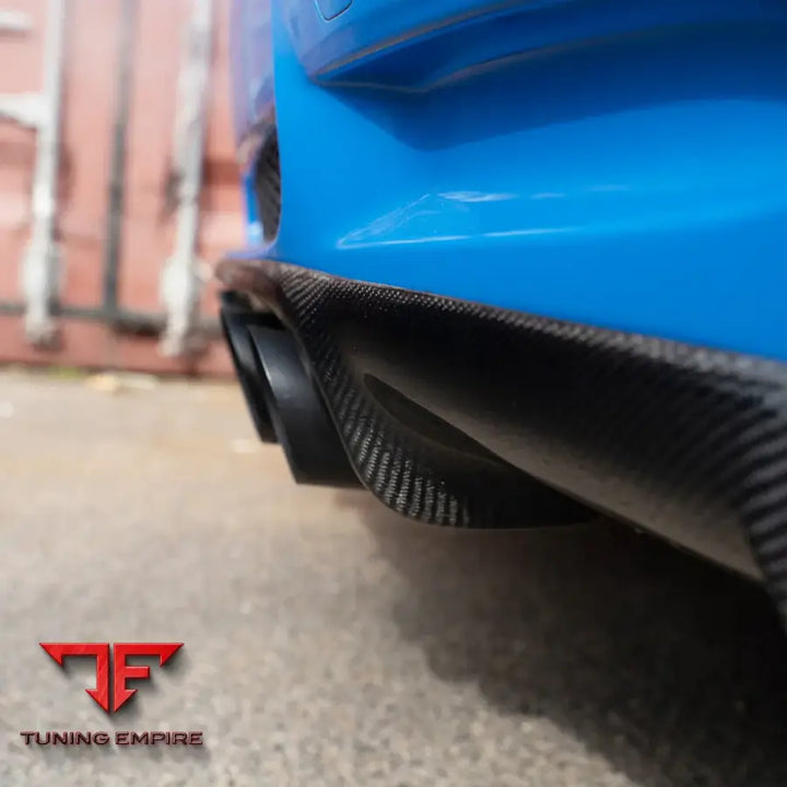 BMW M3 E92 CARBON FIBER KIT