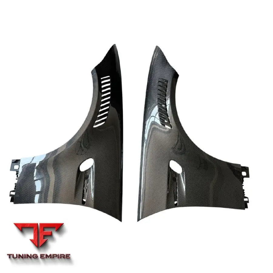 BMW M3 E92 DRY CARBON FIBER VENTED FENDER WINGS 2007-2013Y
