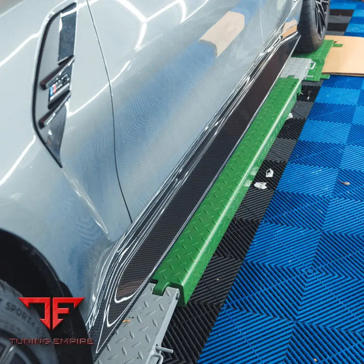 BMW M3 G80/G81 CARBON FIBRE SIDE SKIRT REPLACEMENT - V5 - CT CARBON
