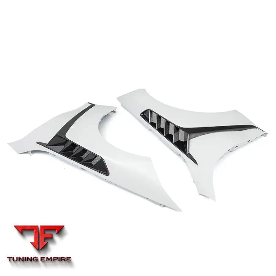 BMW M3 G80 SIDE FENDERS IN WHITE PRIMER FINISH - Carbon Fibre Parts