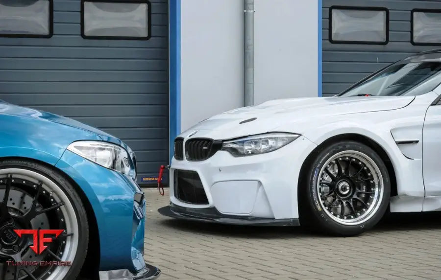 BMW M4 F82 RACING CARBON BODY KIT AND PARTS