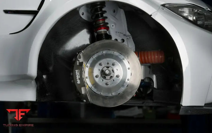 BMW M4 F82 RACING CARBON BODY KIT AND PARTS