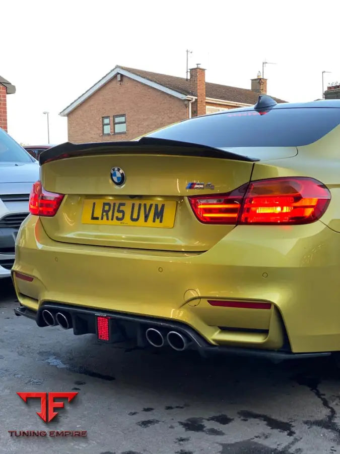 BMW M4 (F83) CONVERTIBLE FULL CARBON FIBRE KIT - V4 - CT CARBON