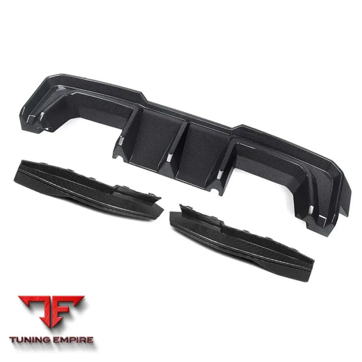BMW M4 G82 G83 REAR DIFFUSER IN PREPREG CARBON FIBRE (V2) - Carbon Fibre Parts