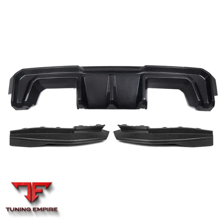 BMW M4 G82 G83 REAR DIFFUSER IN PREPREG CARBON FIBRE (V2) - Carbon Fibre Parts