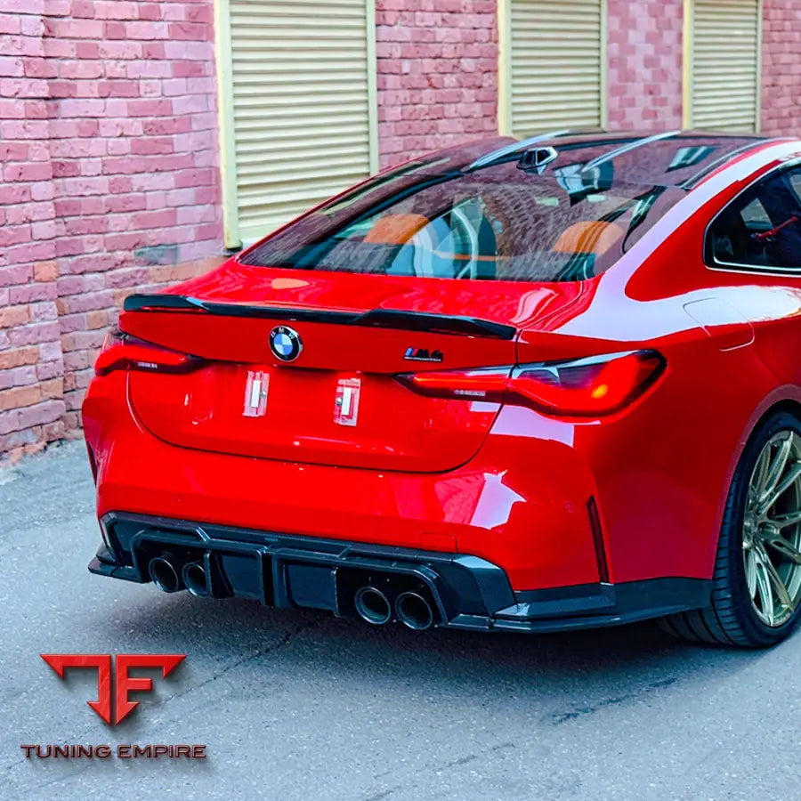 BMW M4 G82 REAR DIFFUSER IN PREPREG CARBON FIBRE (V1) - Carbon Fibre Parts