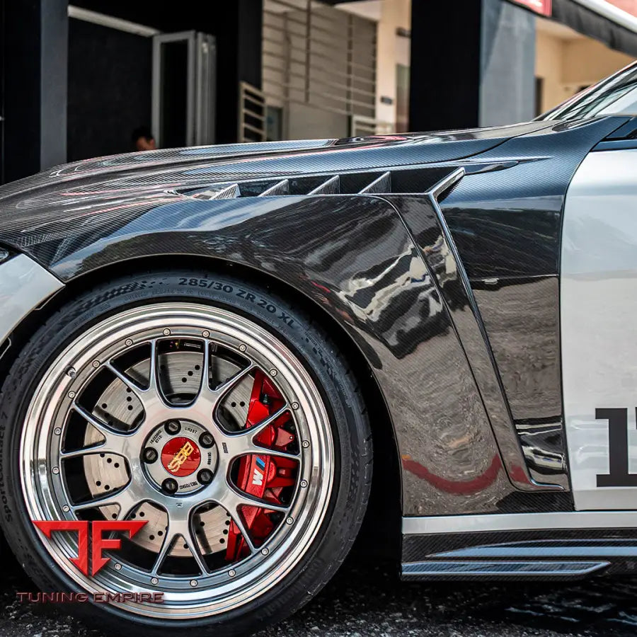 BMW M4 G82 SIDE FENDERS IN PREPREG CARBON FIBRE - Carbon Fibre Parts