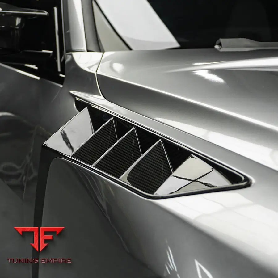 BMW M4 G82 SIDE FENDERS IN WHITE PRIMER FINISH - Carbon Fibre Parts