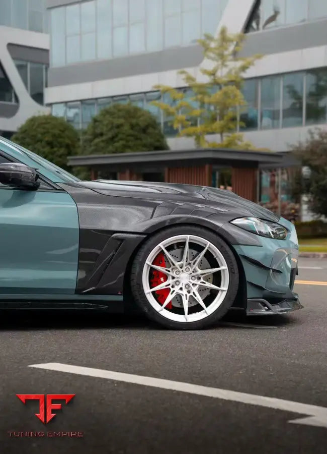 BMW M4 G82 G83 AE Design carbon fenders