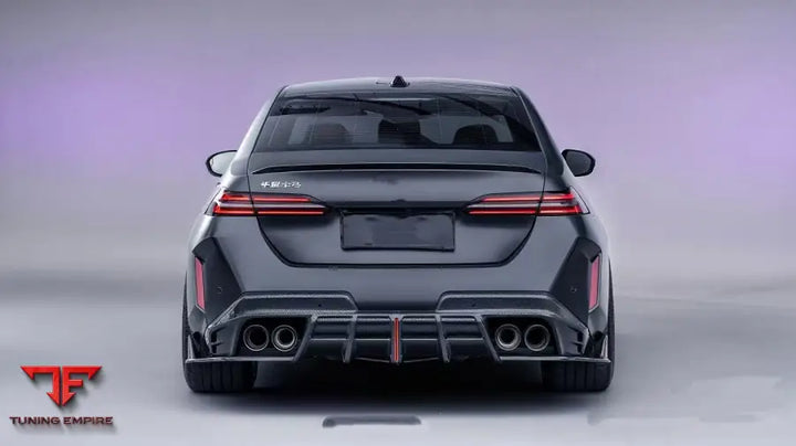 BMW M5 G90 CARBON FIBER BODY KIT