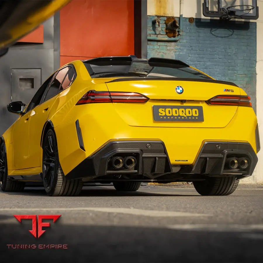 BMW M5 G90 REAR DIFFUSER IN PREPREG CARBON FIBRE (V1) - Carbon Fibre Parts
