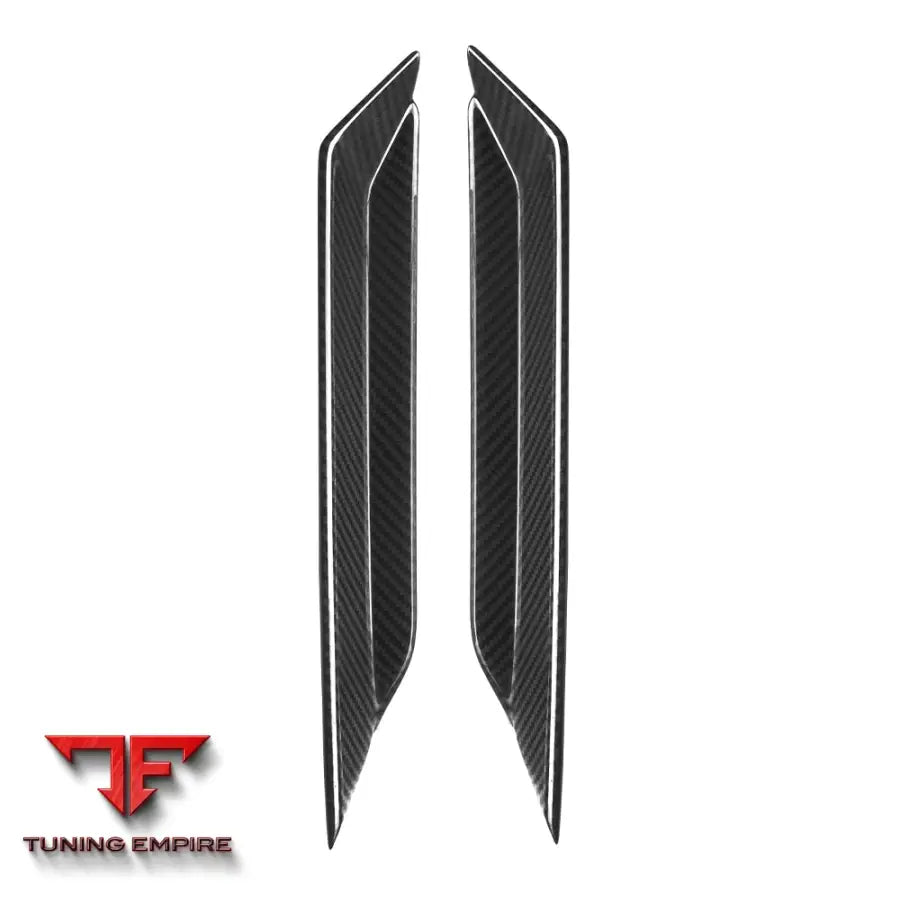 BMW M5 G90 REFLECTOR TRIMS IN PREPREG CARBON FIBRE - Carbon Fibre Parts