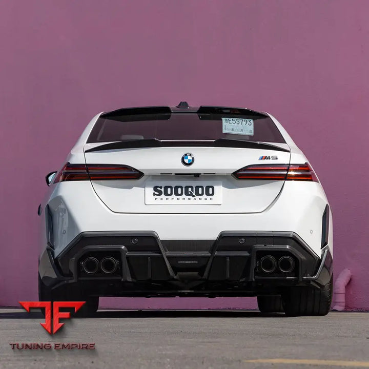 BMW M5 G90 ROOF SPOILER IN PREPREG CARBON FIBRE - Carbon Fibre Parts