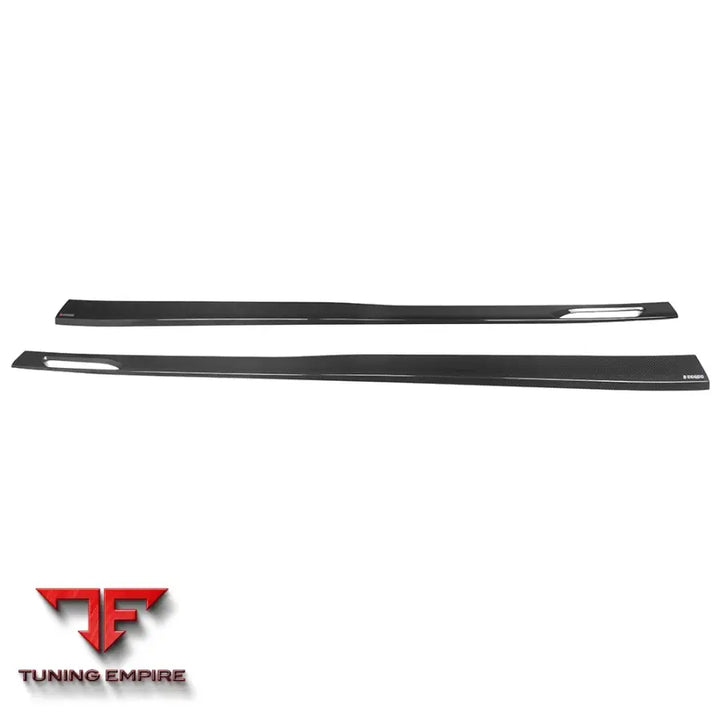 BMW M5 G90 SIDE SKIRT IN PREPREG CARBON FIBRE (V1) - Carbon Fibre Parts