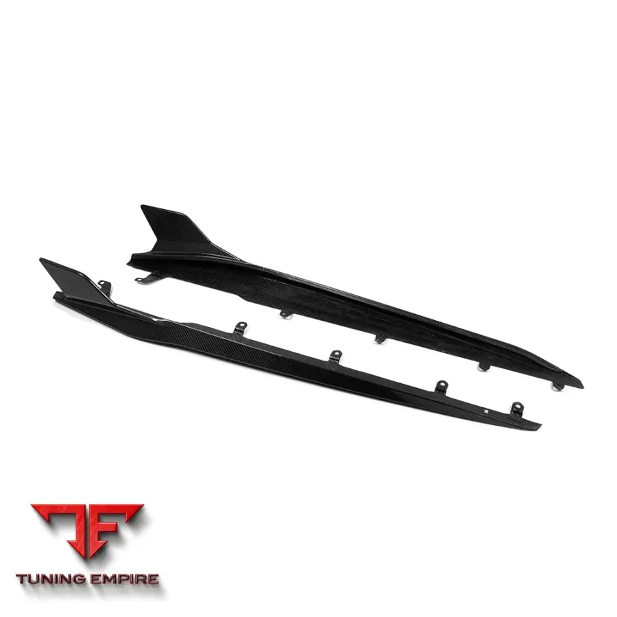 BMW M8 F92 SIDE SKIRT IN PREPREG CARBON FIBRE - Carbon Fibre Parts