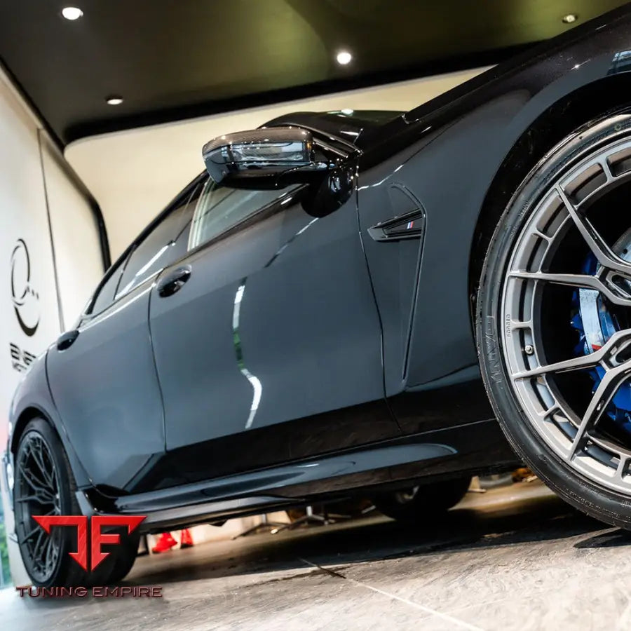 BMW M8 F93 SIDE SKIRT IN PREPREG CARBON FIBRE - Carbon Fibre Parts